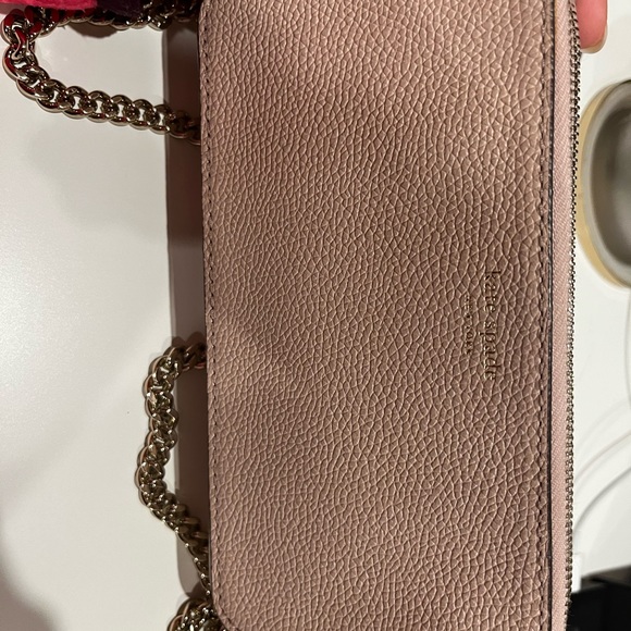 Nude pink Kate spade sling bag with chain detail - Picture 9 of 9
